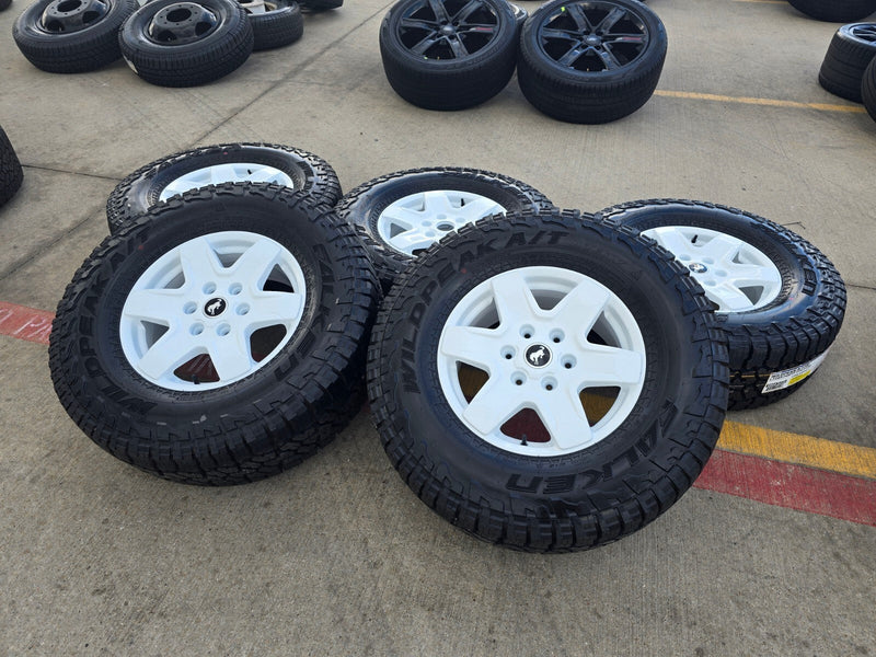(5) 17" Ford Bronco wheels rims 95292 10383 SASQUATCH Ranger 2024 2025 2026 NEW Texas Truck Tire