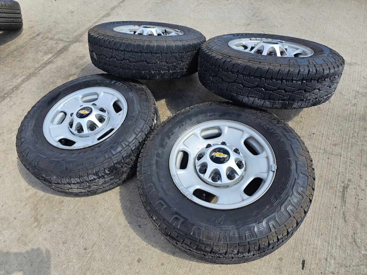 17" Chevy Silverado GMC Sierra 2500 OEM 8095 wheels rims DUELER Revo 3 A/T Texas Truck Tire