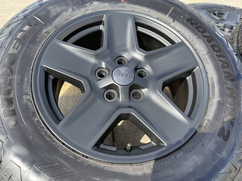 17" Jeep Gladiator BLACK OEM wheels rims 9235 Wrangler 2024 2025 2026 NEW Texas Truck Tire