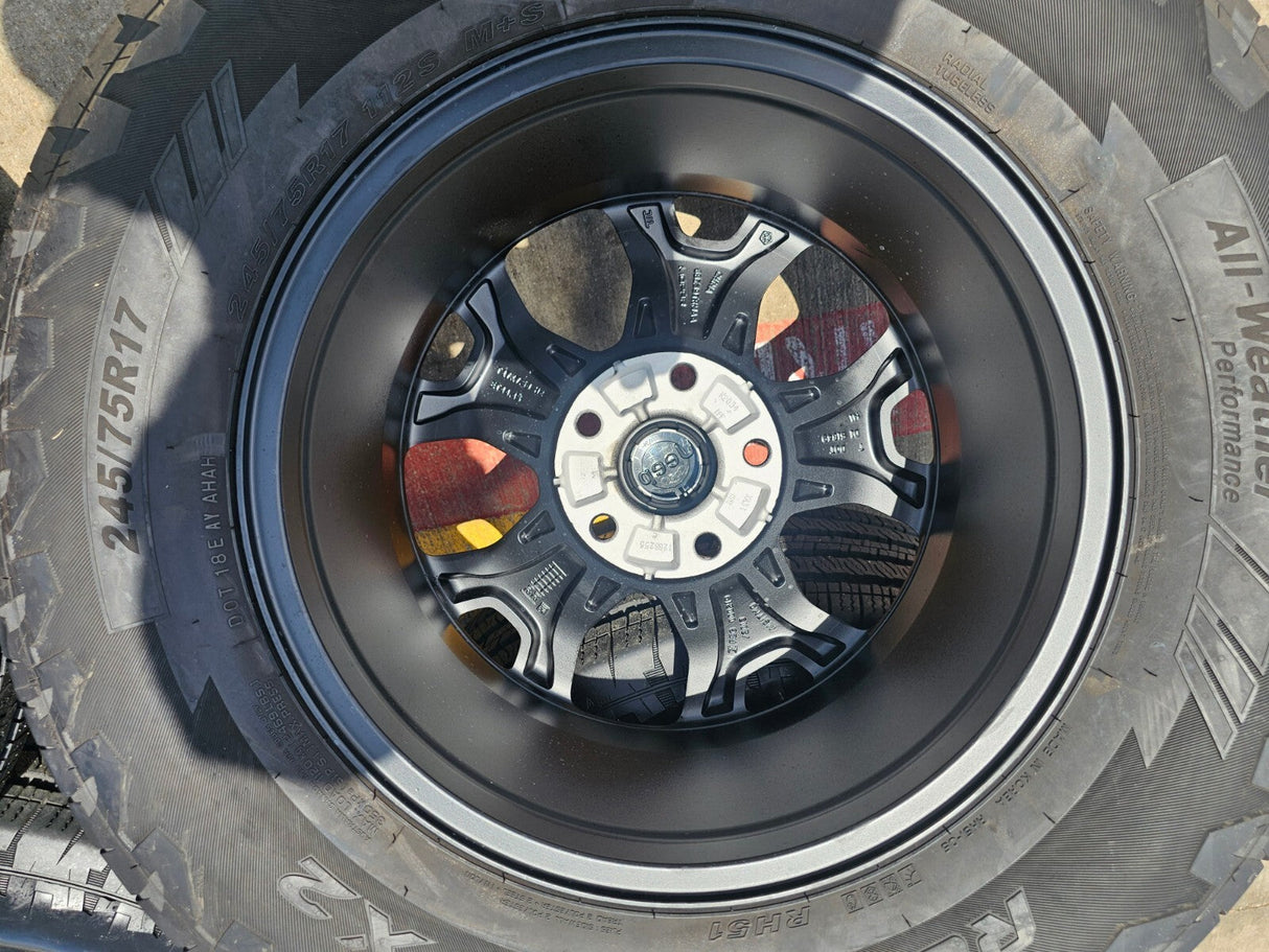 (1) 17" Jeep Wrangler Rubicon OEM 9218 wheel rim Gladiator tire NEXEN HTX2 NEW Texas Truck Tire