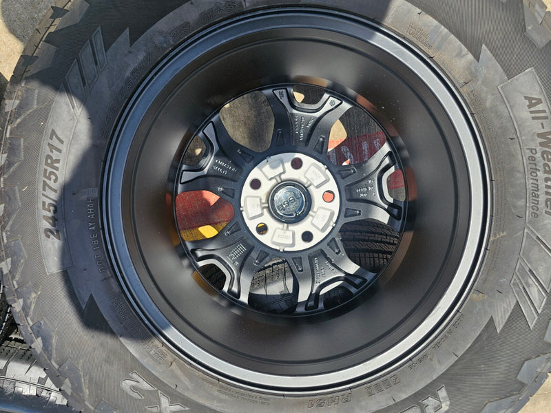 (1) 17" Jeep Wrangler Rubicon OEM 9218 wheel rim Gladiator tire NEXEN HTX2 NEW Texas Truck Tire