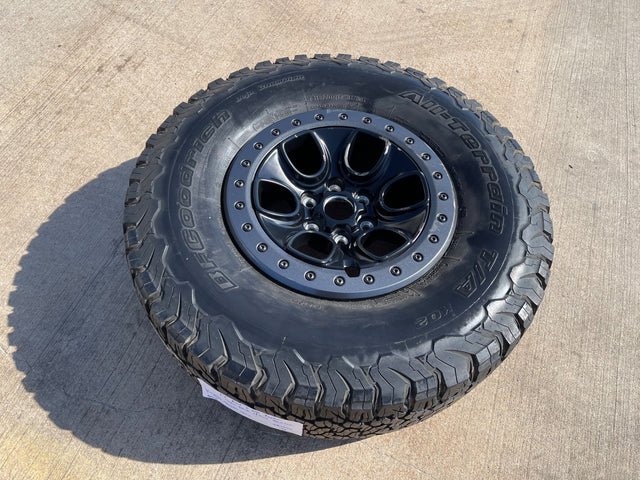 (1) 17" Ford F-150 Raptor OEM BEADLOCK rim wheel 10459 95210 BFG 35" DISCOUNTED Texas Truck Tire