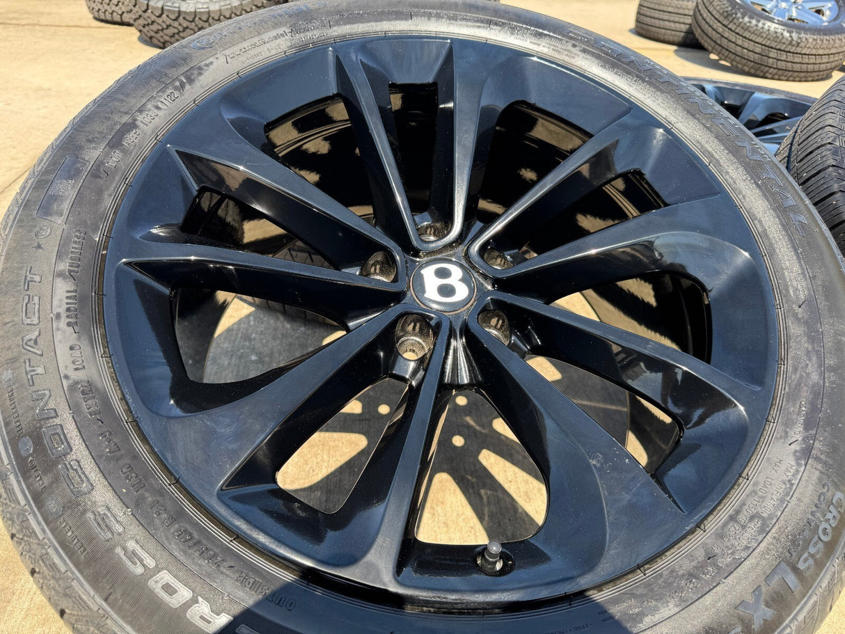 21" Bentley Bentayga OEM wheels rims black Mulliner Continental Flying Spur GT Texas Truck Tire