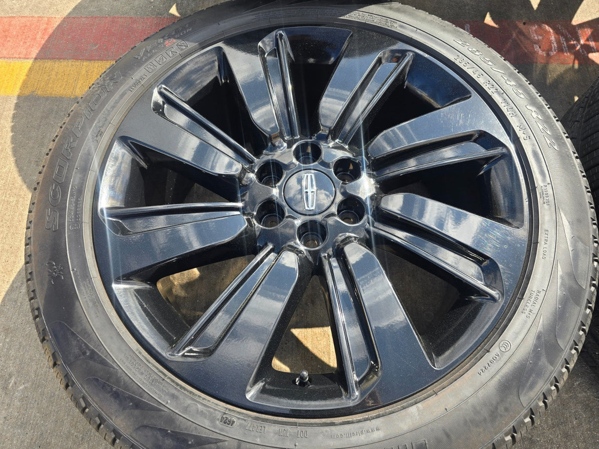 22" Lincoln Navigator OEM rims wheels Black Label 95384 10496 tires PIRELLI NEW Texas Truck Tire