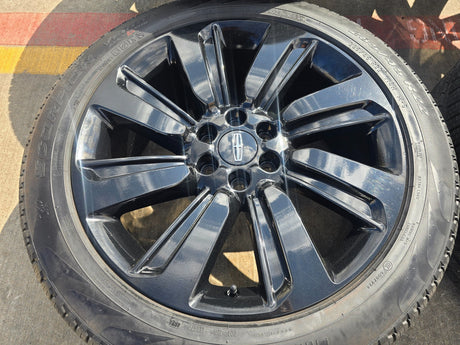 22" Lincoln Navigator OEM rims wheels Black Label 95384 10496 tires PIRELLI NEW Texas Truck Tire