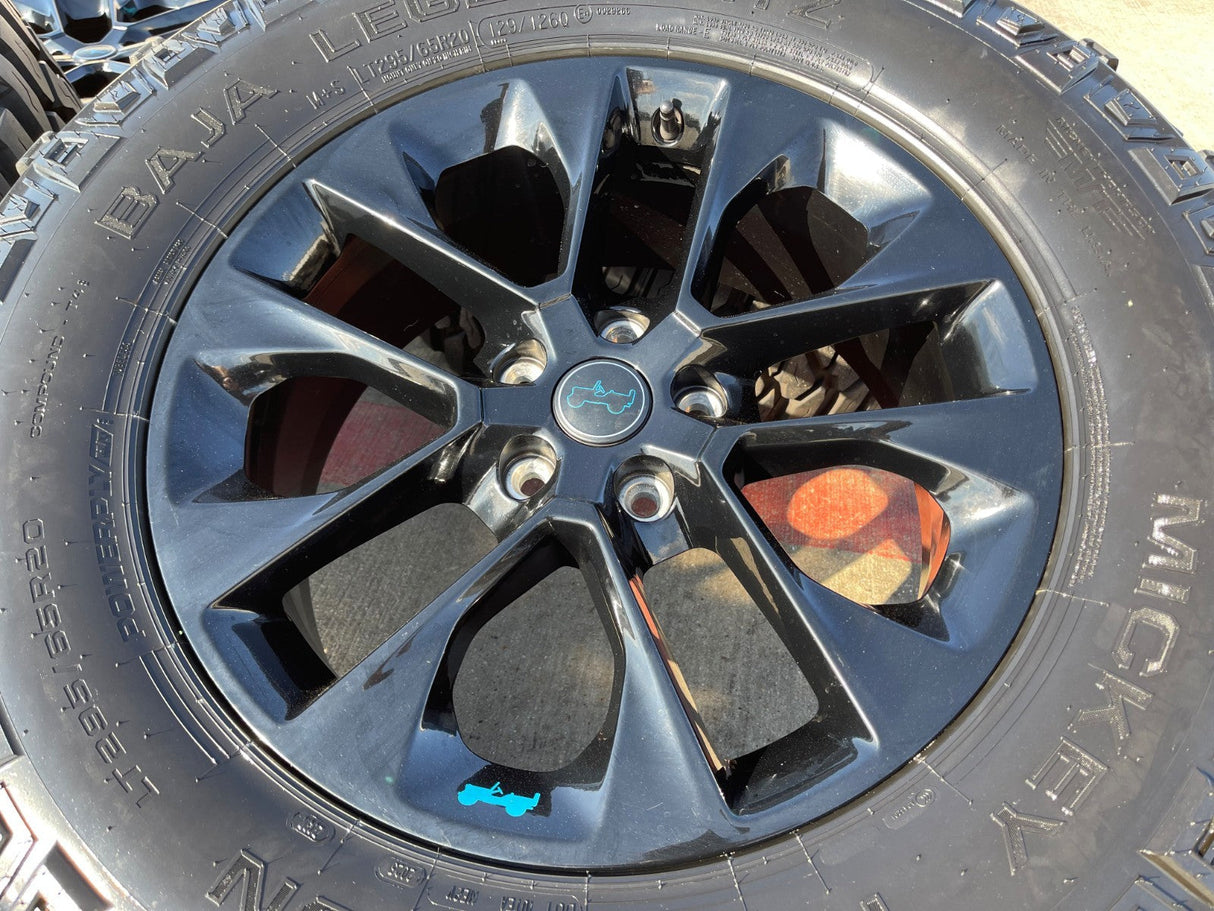 20" Jeep Wrangler HIGH ALTITUDE 9262 96902 OEM wheels rims Gladiator MICKEY 35" Texas Truck Tire