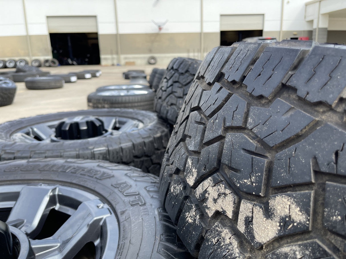 20" Ford F-250 F-350 OEM 10296 10485 Lariat wheels rims 2023 2024 2025 2026 TOYO Texas Truck Tire