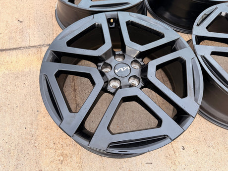 20" Kia Telluride Prestige X-PRO OEM wheels rims 74721 Sedona 2024 2025 2026 NEW Texas Truck Tire