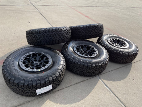 17" Ford F-150 Raptor Bronco R OEM BEADLOCK 51222 rims wheels 2025 2026 NEW 37" Texas Truck Tire