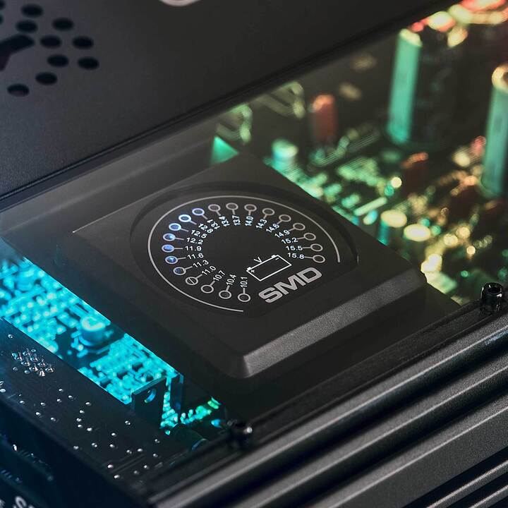 SMD Monoblock Amplifier with VM-1 Voltmeter and Digital LED Lights 8500W RMS at 1-ohm - Steve Meade Designs