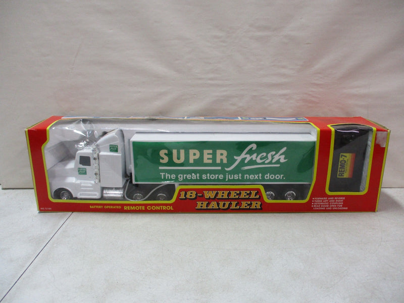 18-Wheel Battery Operated Hauler with Remote Control