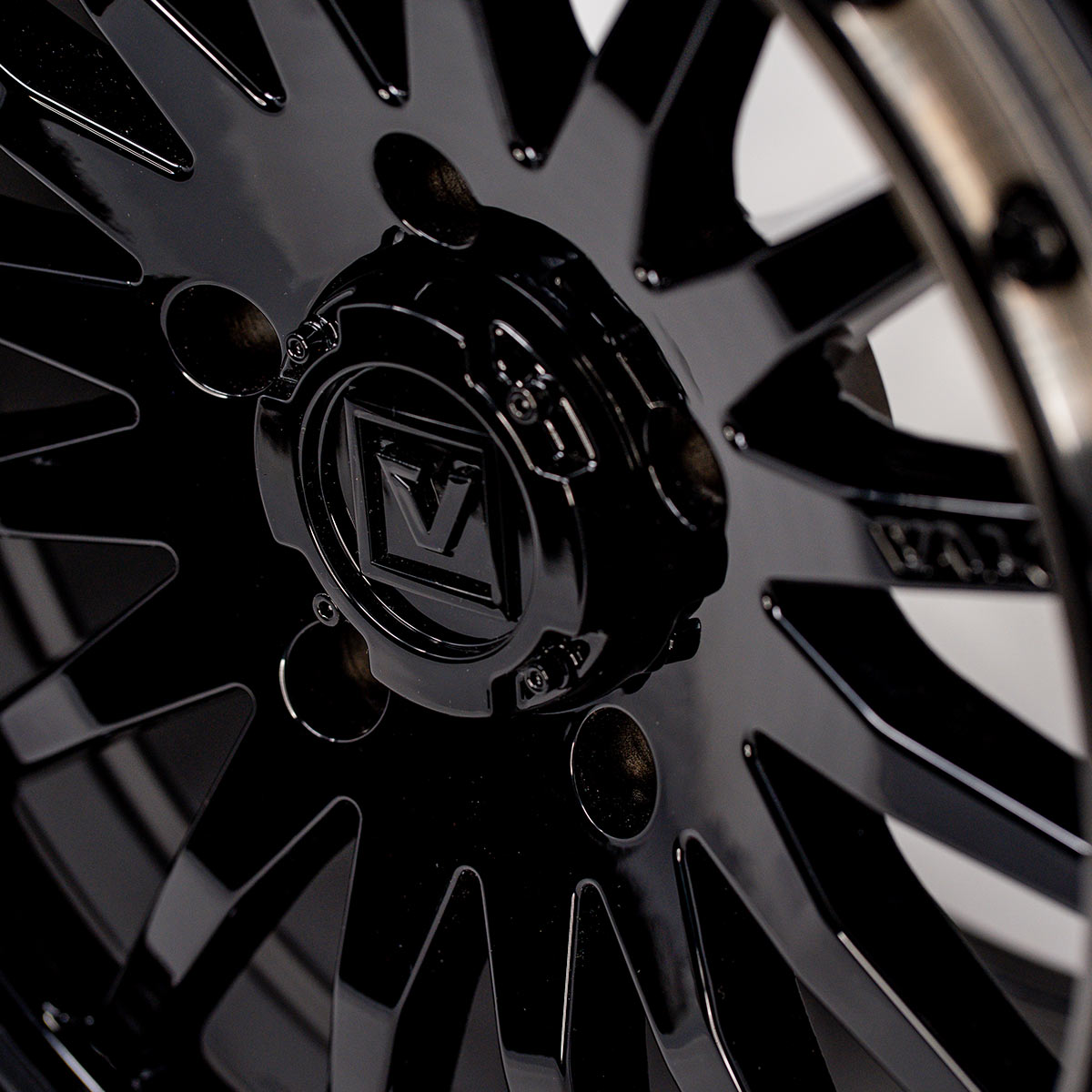 V06 Gloss Black UTV Beadlock