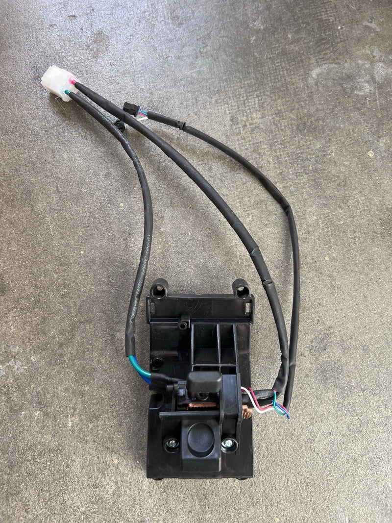 VS80B 25.1A 24VDC Radio Flyer Model 910 Tesla Ride-On Complete Pedal Assembly