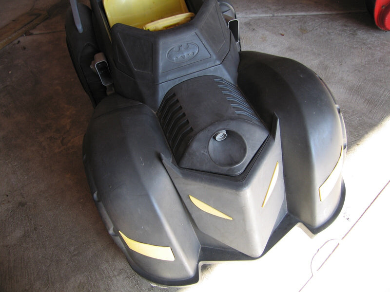 6V Battery-Powered Kids Ride-On Car Bat-Man Style with Cool Black Fins