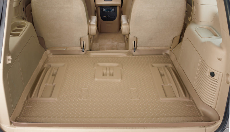 Husky Liners 07-11 Honda CR-V Classic Style Black Rear Cargo Liner (Fits to Back of 2nd Row)