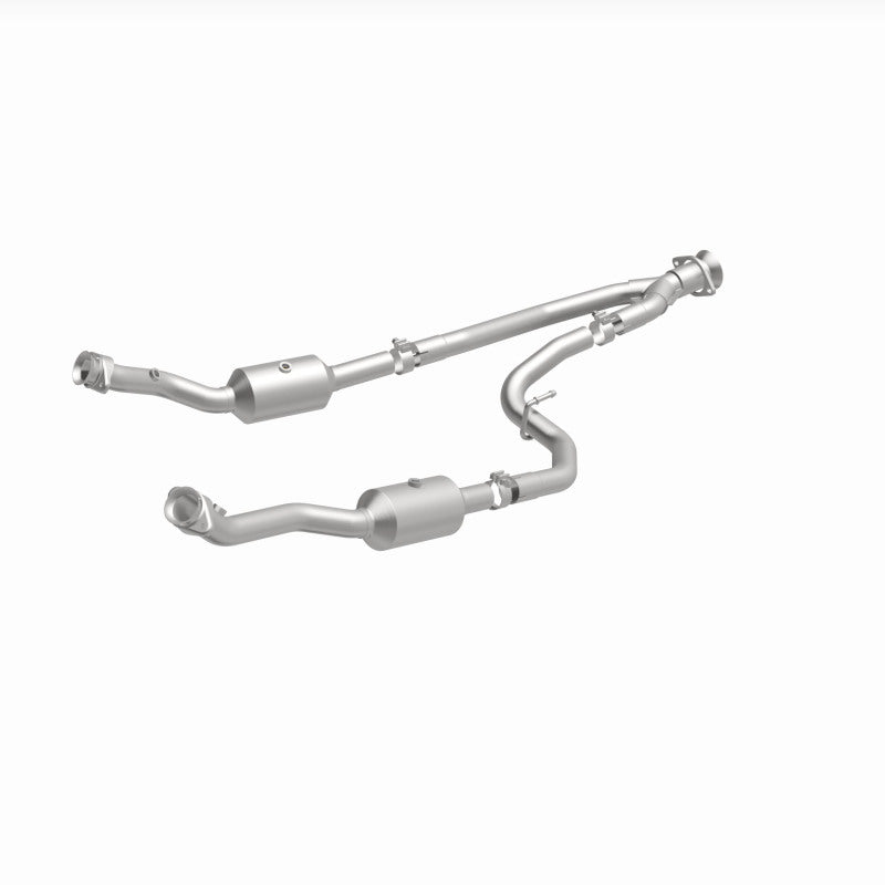 MagnaFlow 20-21 Ford Transit-150 Single Underbody V6 3.5L RWD Direct-Fit Catalytic Converter