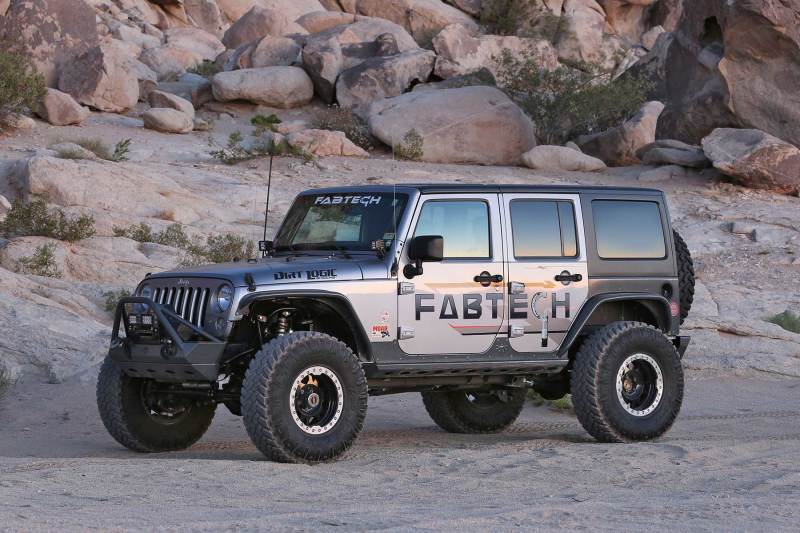 Fabtech 07-18 Jeep JK 4-Door 3in Crawler C/O w/Dlss 2.5 C/O Resi & Rr Dlss