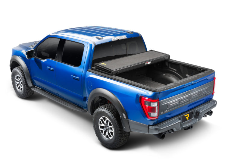 Extang 22-23 Nissan Frontier (6ft. 1in. Bed) Solid Fold ALX