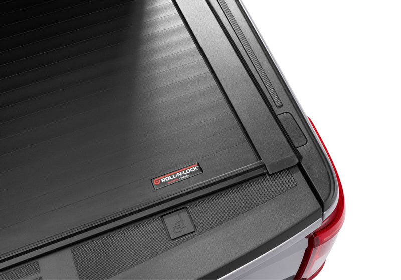 Roll-N-Lock 17-19 Ford F-250/F-350 Super Duty SB 80-3/8in A-Series Retractable Tonneau Cover