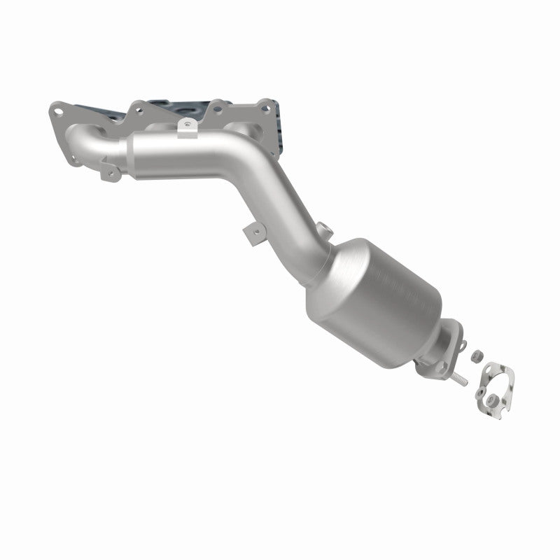 MagnaFlow OEM Grade Federal / EPA Compliant Manif Catalytic Converter 09-11 Hyundai Genesis V6 3.8L