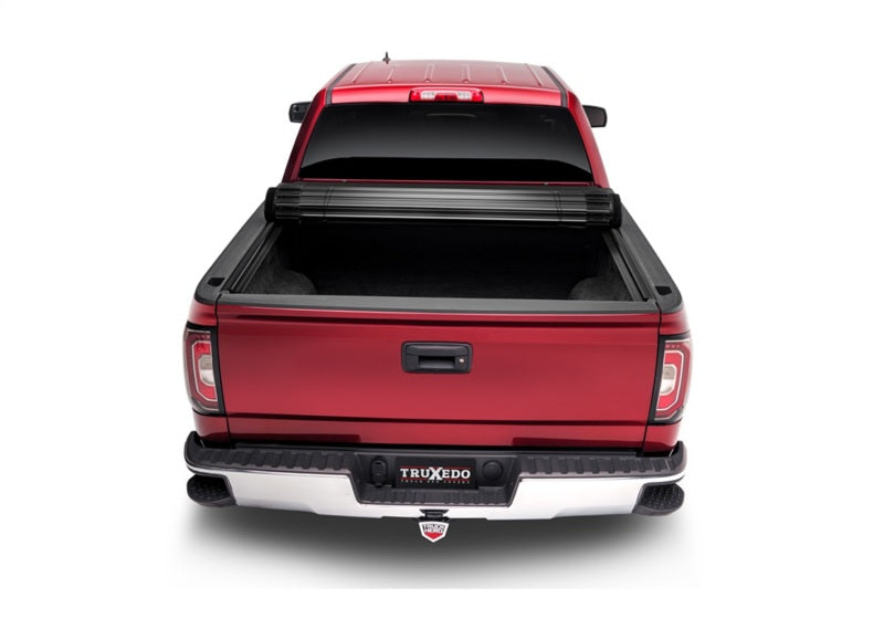 Truxedo 07-13 GMC Sierra & Chevrolet Silverado 1500 5ft 8in Sentry CT Bed Cover