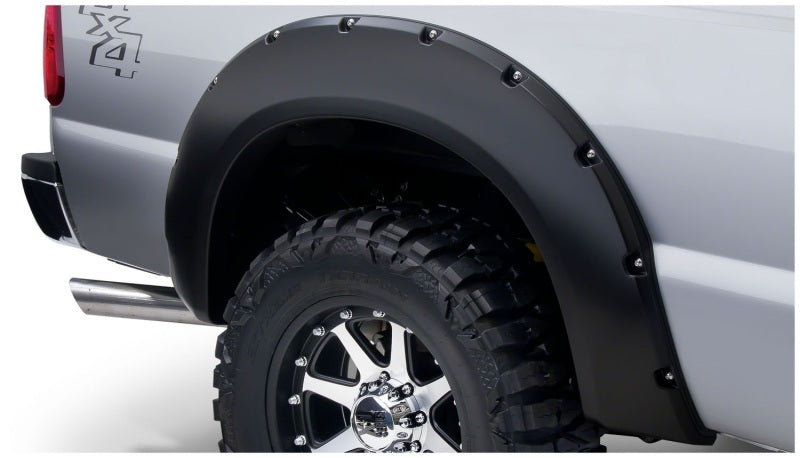 Bushwacker 11-16 Ford F-250 Super Duty Styleside Pocket Style Flares 4pc 98.0/81.8in Bed - Black