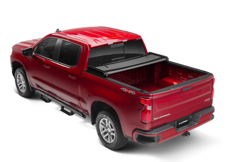 Lund 07-13 Chevy Silverado 1500 (8ft. Bed) Genesis Elite Tri-Fold Tonneau Cover - Black