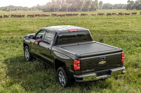 Roll-N-Lock 04-07 Chevy Silverado/Sierra Denali 1500 Crew Cab XSB 68-2/16in M-Series Tonneau Cover