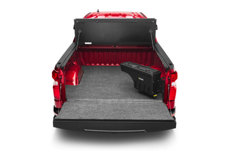 UnderCover 99-06 Chevy Silverado 1500-3500 HD (07 Classic) Passengers Side Swing Case - Black Smooth
