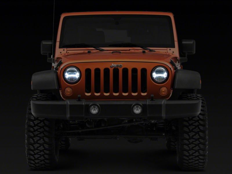 Raxiom07-18 Jeep Wrangler JK LED Halo Projector Headlights- Chrome Housing (Clear Lens)