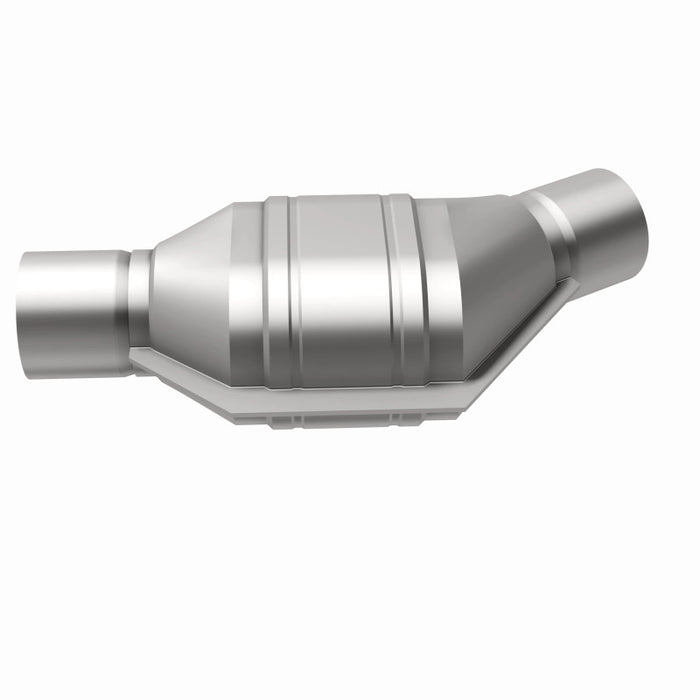 MagnaFlow Conv Univ 2.5 Angled Inlet