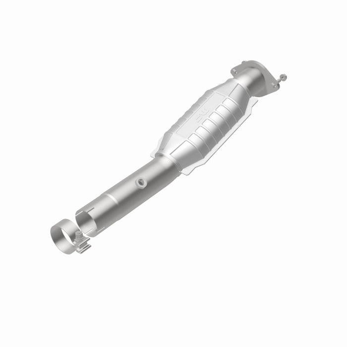 MagnaFlow Conv DF GM 01-02 2500 Passenger Side 6L