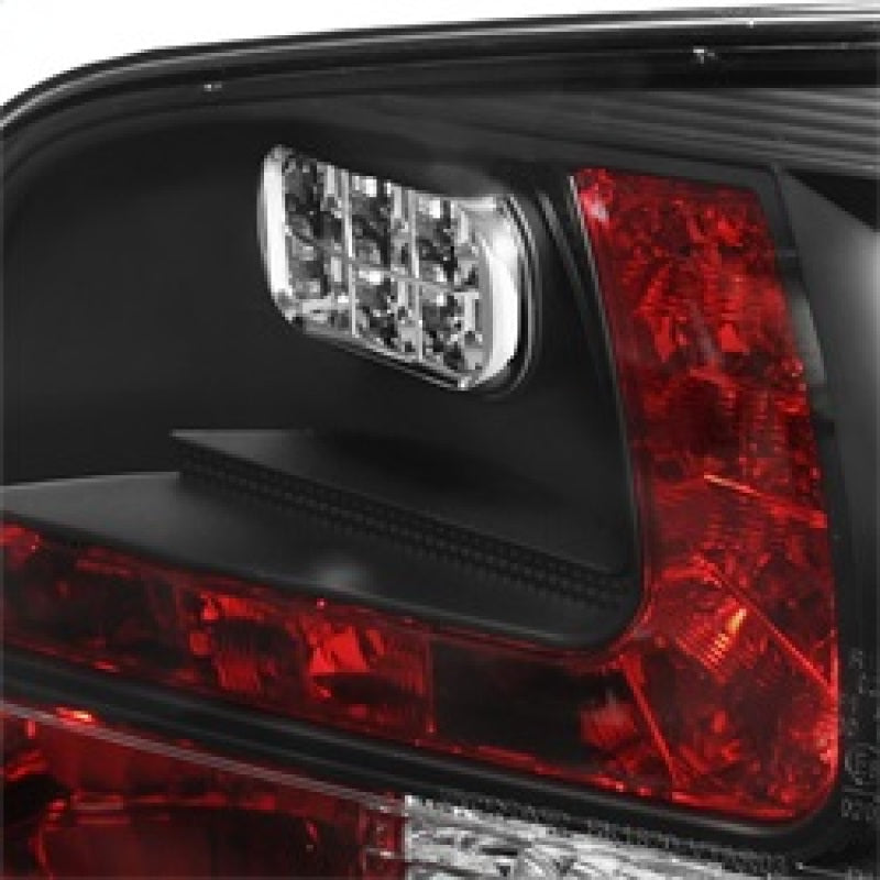 Spyder Volkswagen Touareg 03-07 LED Tail Lights Black ALT-YD-VTOU04-LED-BK