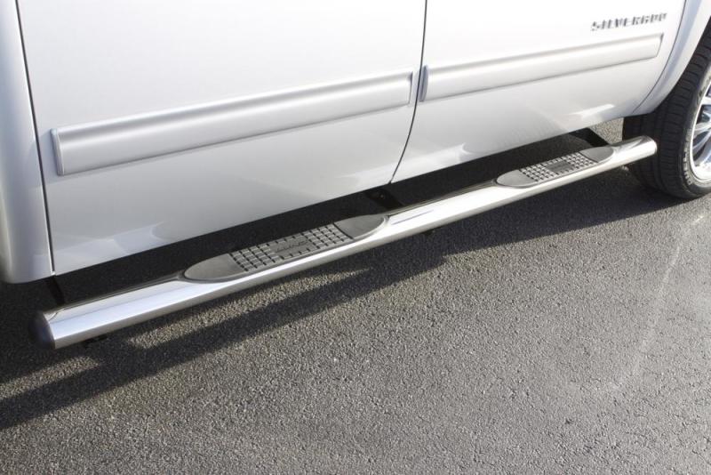 Lund 15-18 Ford F-150 SuperCrew 4in. Oval Straight SS Nerf Bars - Polished