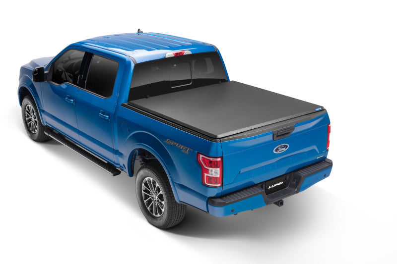 Lund 15-18 Ford F-150 Styleside (6.5ft. Bed) Hard Fold Tonneau Cover - Black