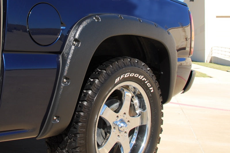 Lund 99-07 Chevy Silverado 1500 RX-Rivet Style Textured Elite Series Fender Flares - Black (2 Pc.)