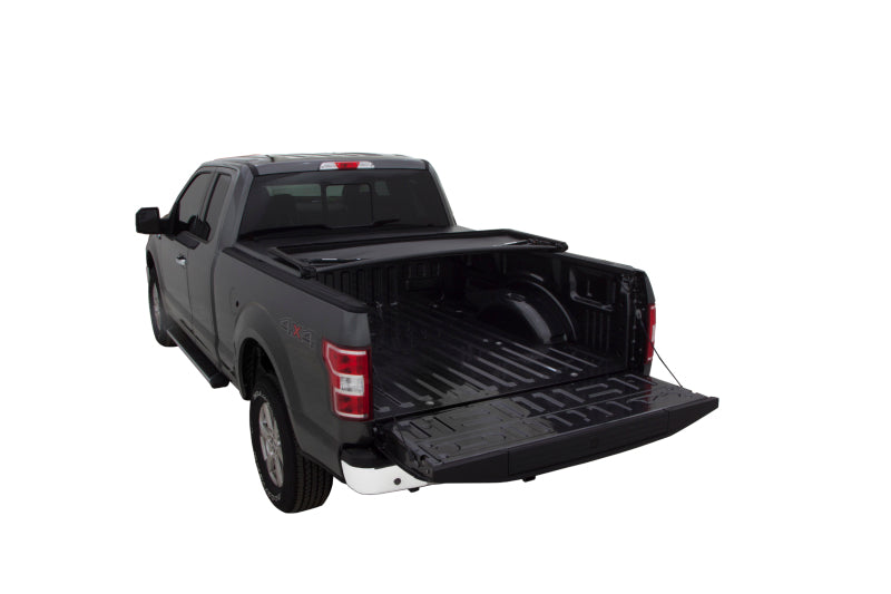 Lund 19-23 Chevrolet Silverado 1500 6.5ft Bed Genesis Tri-Fold Tonneau - Black