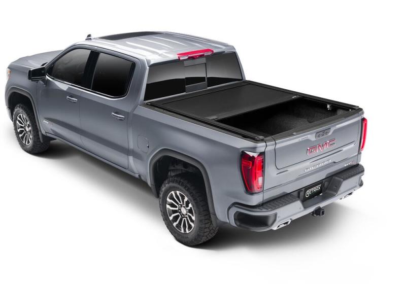 Retrax 19-23 Chevy & GMC 1500 5.8ft Bed Carbon Pro Bed PowertraxONE XR