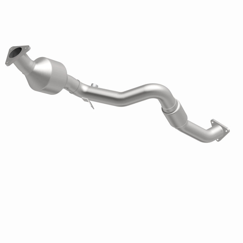 MagnaFlow Conv DF 07 VW Touareg 3.6L Front close