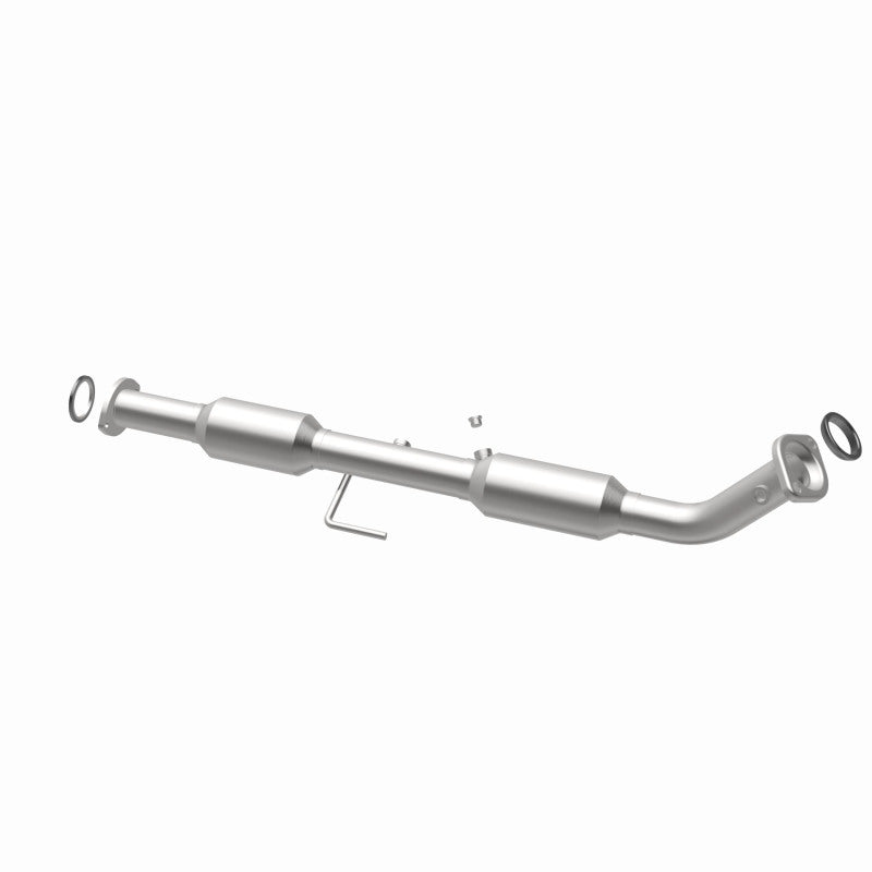 MagnaFlow 13-15 Toyota Tacoma California Grade CARB Compliant Direct-Fit Catalytic Converter