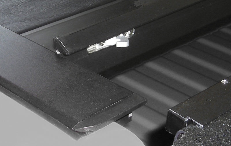 Roll-N-Lock 04-08 Ford F-150 Super Cab/Super Crew XSB 66in M-Series Retractable Tonneau Cover