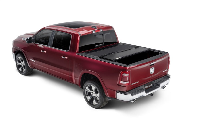 UnderCover 09-18 Ram 1500 (w/o Rambox) (19-20 Classic) 5.7ft Armor Flex Bed Cover - Black Textured